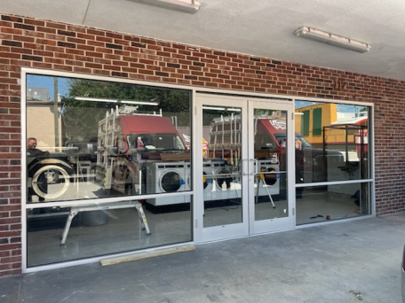 store-front-640x480